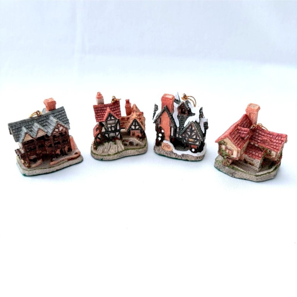 Vintage 90s David Winter / John Hine Miniature Cottages Ornaments Lot of 4